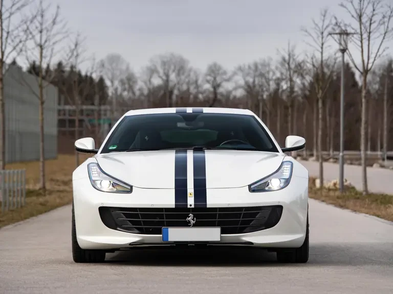 2018 Ferrari GTC4Lusso - Image 8 of 31