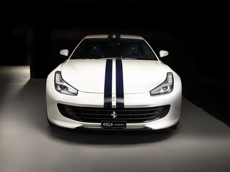 2018 Ferrari GTC4Lusso - Image 8 of 31