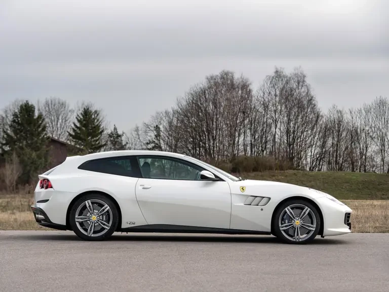 2018 Ferrari GTC4Lusso - Image 6 of 31