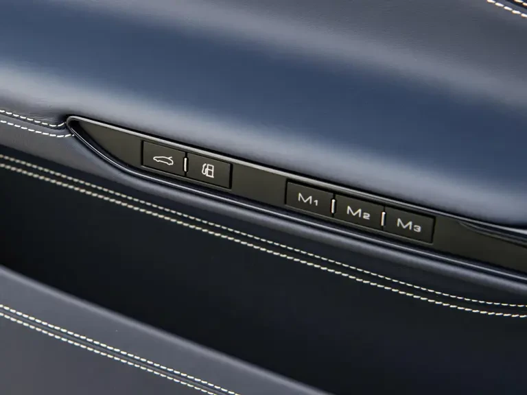 2018 Ferrari GTC4Lusso - Image 18 of 31
