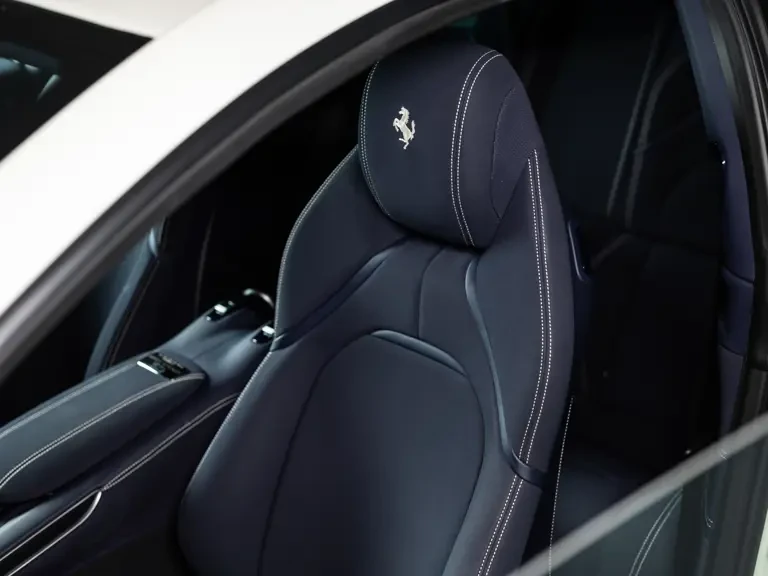 2018 Ferrari GTC4Lusso - Image 15 of 31