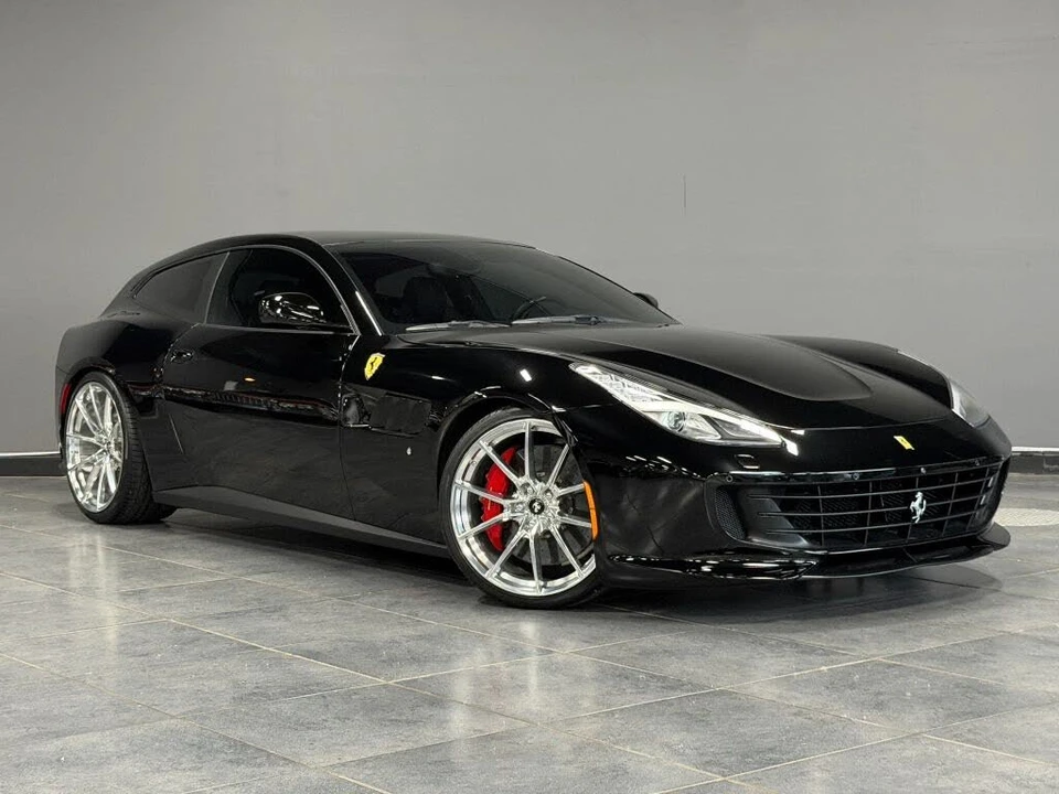 2018 Ferrari GTC4Lusso - Image 4 of 31