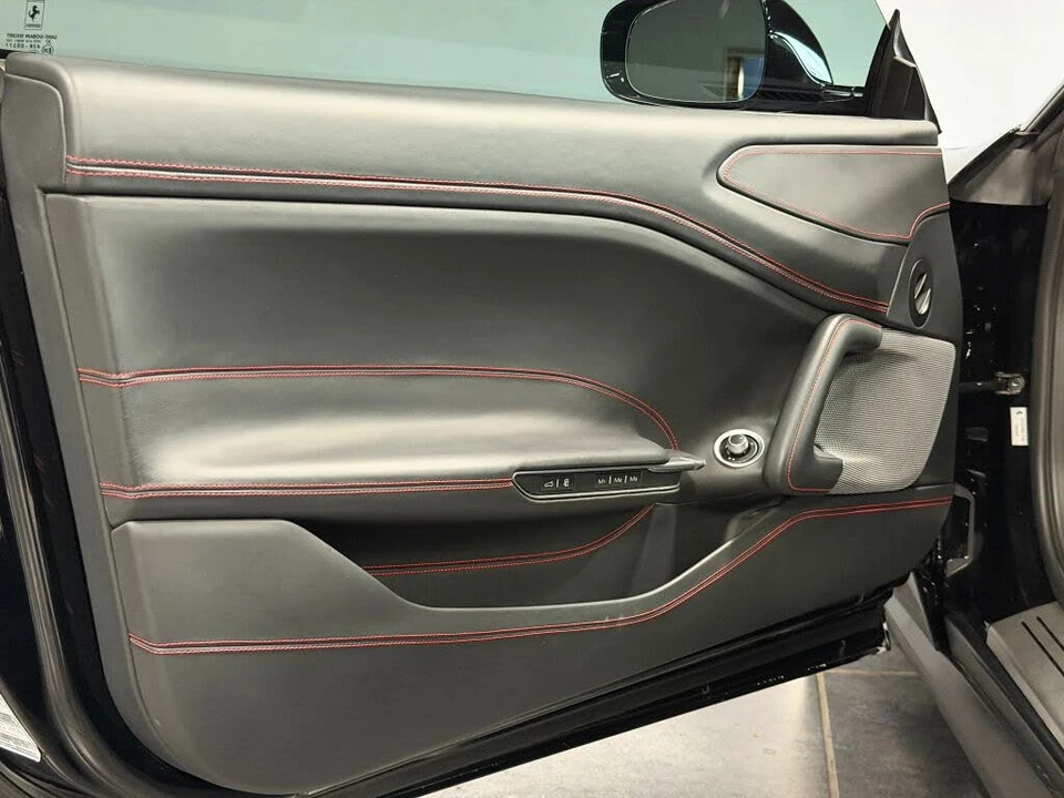 2018 Ferrari GTC4Lusso - Image 31 of 31