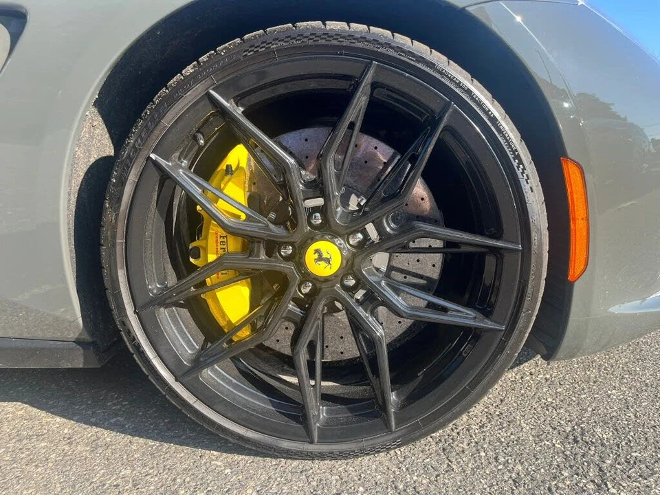 2018 Ferrari GTC4Lusso - Image 30 of 31