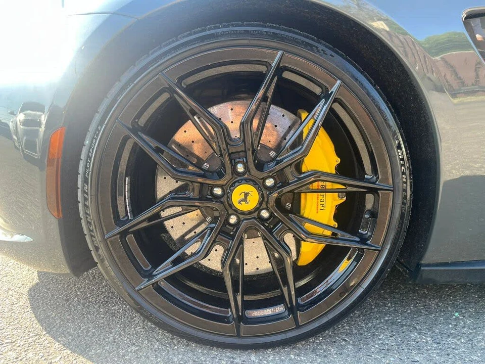 2018 Ferrari GTC4Lusso - Image 27 of 31