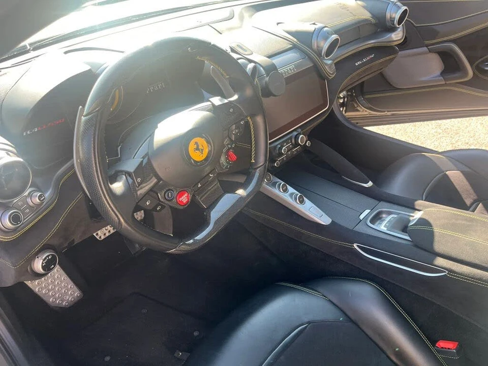 2018 Ferrari GTC4Lusso - Image 11 of 31
