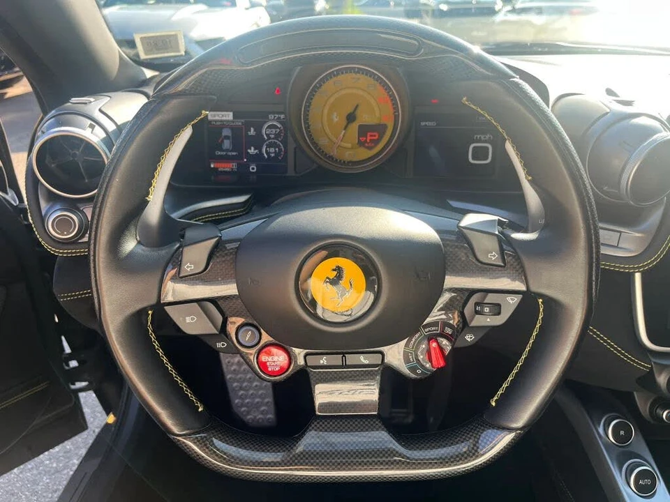 2018 Ferrari GTC4Lusso - Image 17 of 31