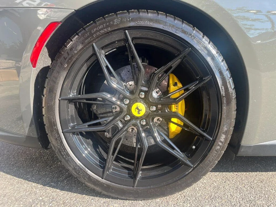 2018 Ferrari GTC4Lusso - Image 29 of 31