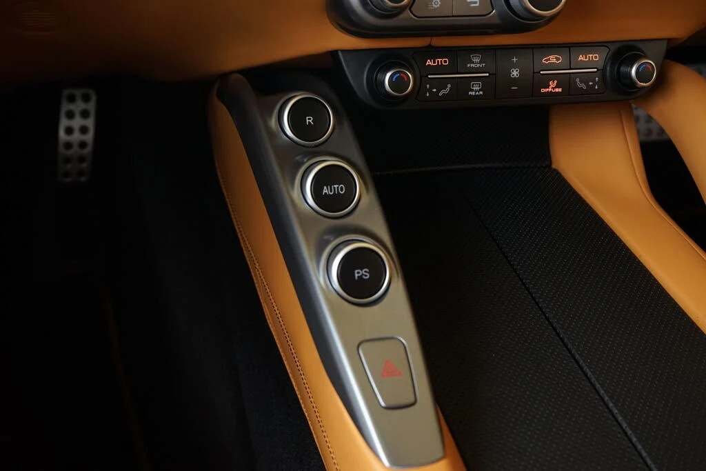 2018 Ferrari GTC4Lusso - Image 20 of 31