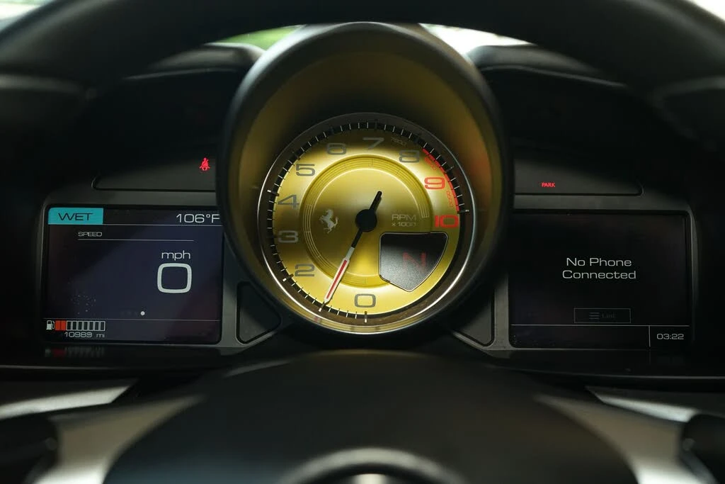 2018 Ferrari GTC4Lusso - Image 14 of 31