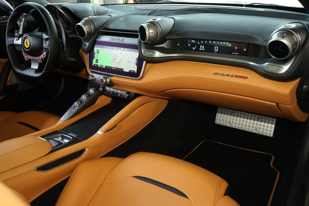 2018 Ferrari GTC4Lusso - Image 12 of 31