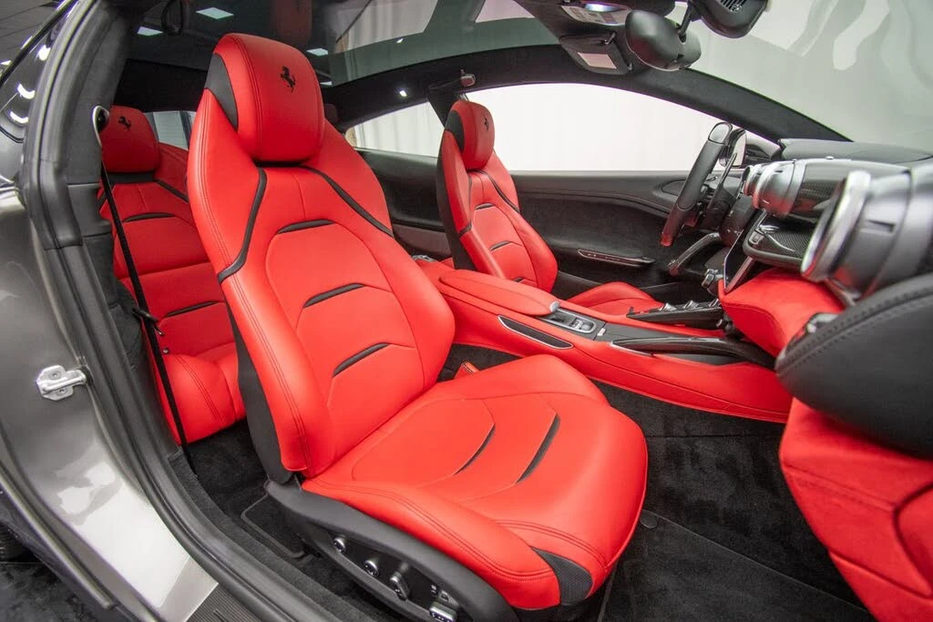 2018 Ferrari GTC4Lusso - Image 15 of 31