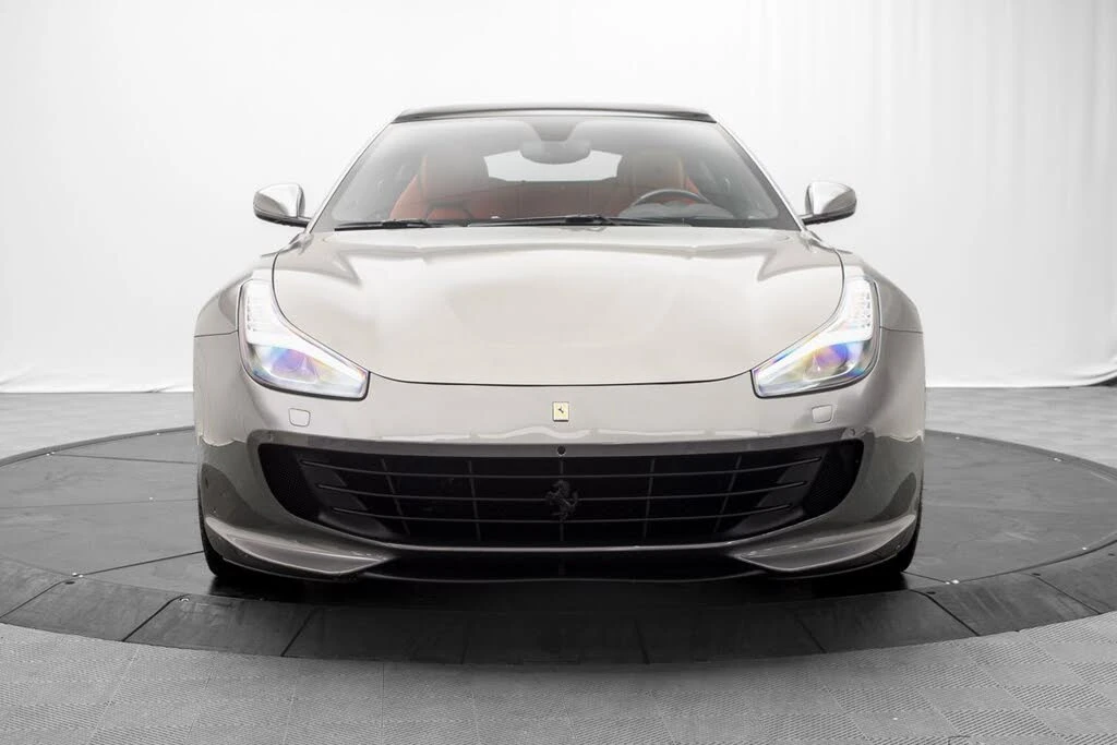 2018 Ferrari GTC4Lusso - Image 8 of 31