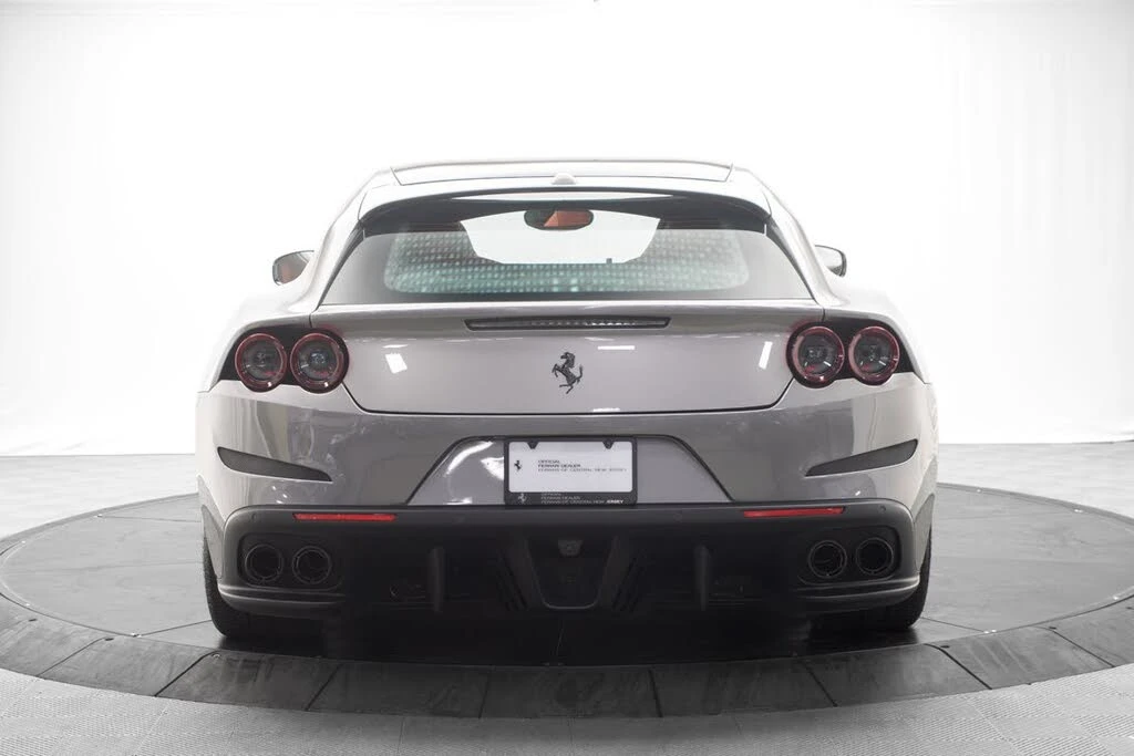 2018 Ferrari GTC4Lusso - Image 4 of 31