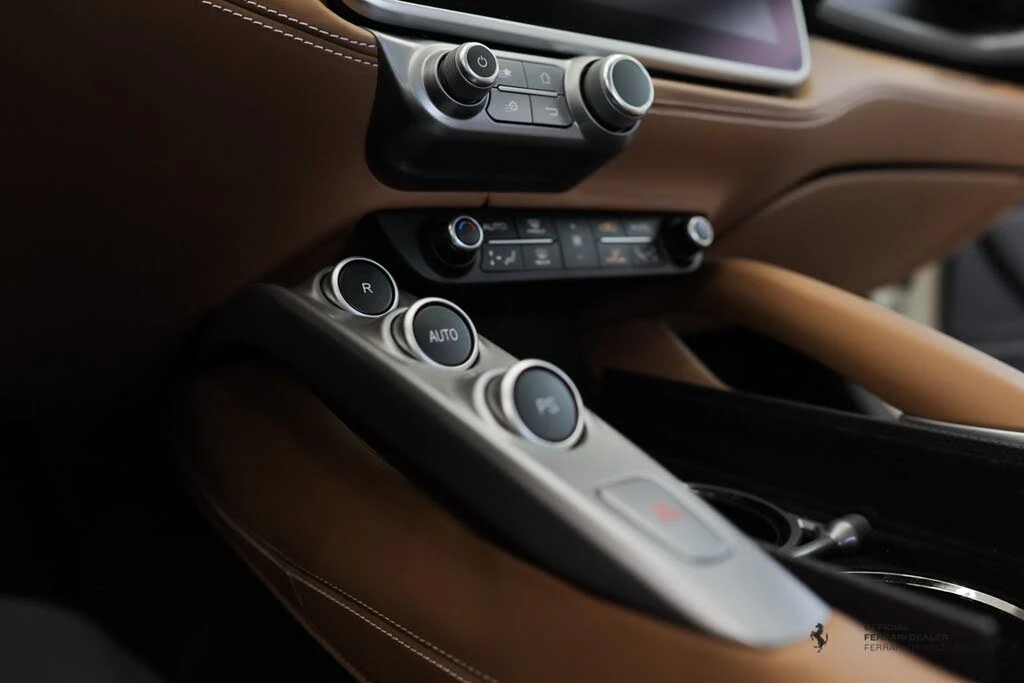 2018 Ferrari GTC4Lusso - Image 15 of 20