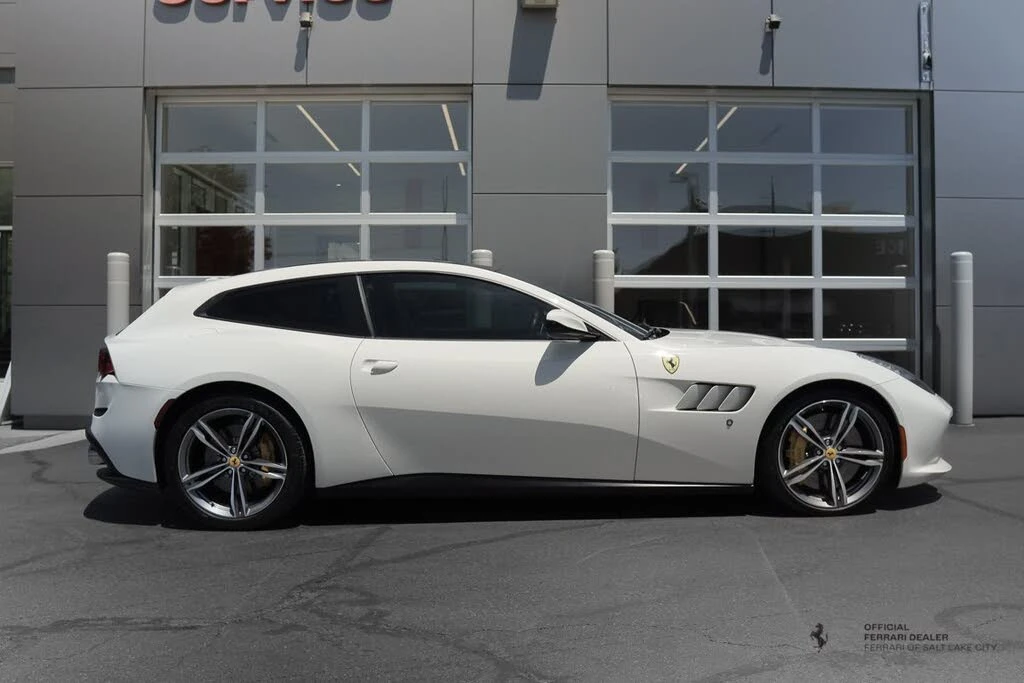 2018 Ferrari GTC4Lusso - Image 7 of 20