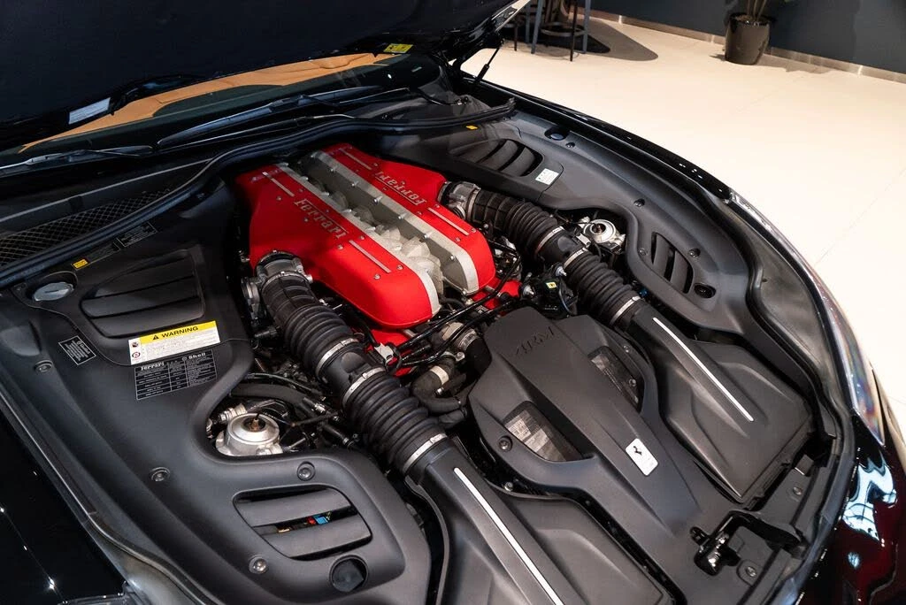 2018 Ferrari GTC4Lusso - Image 17 of 31