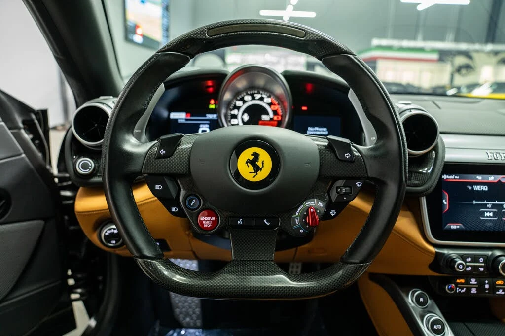 2018 Ferrari GTC4Lusso - Image 14 of 31
