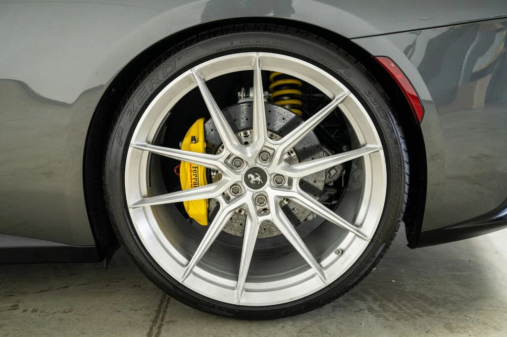 2018 Ferrari GTC4Lusso - Image 10 of 31