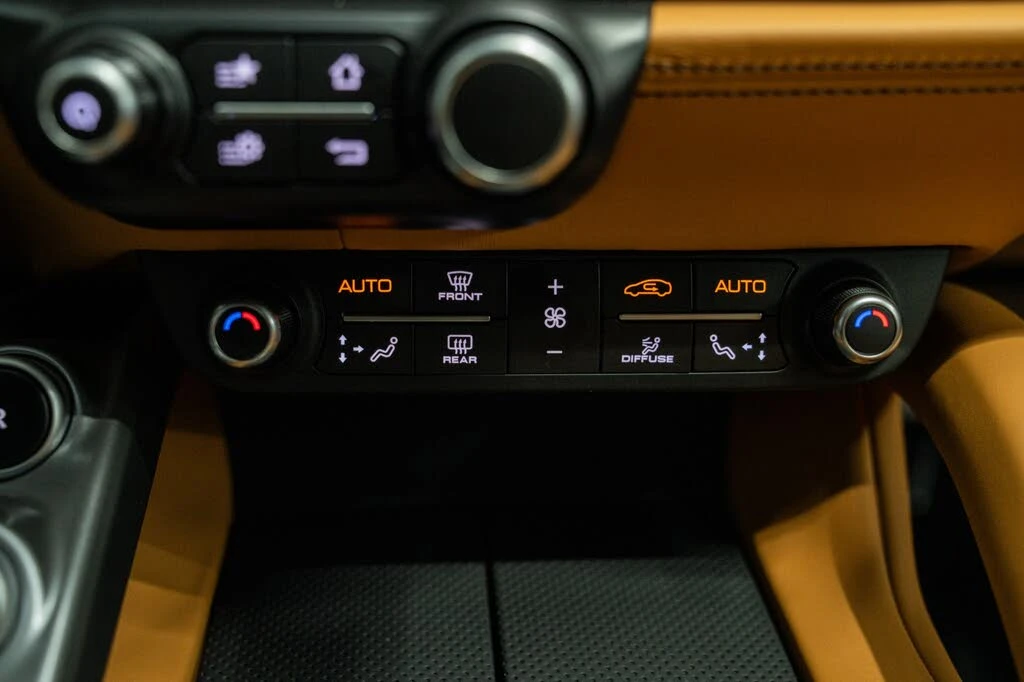 2018 Ferrari GTC4Lusso - Image 30 of 31