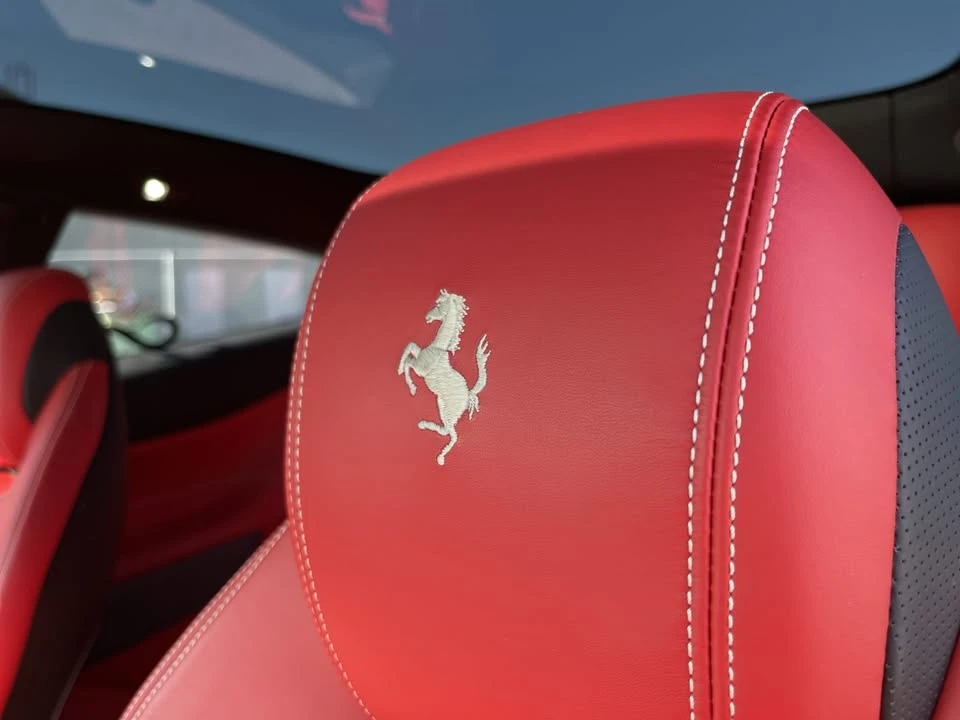 2018 Ferrari GTC4Lusso - Image 8 of 13