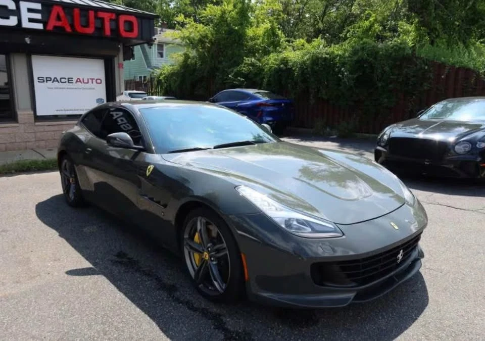 2018 Ferrari GTC4Lusso - Image 2 of 9