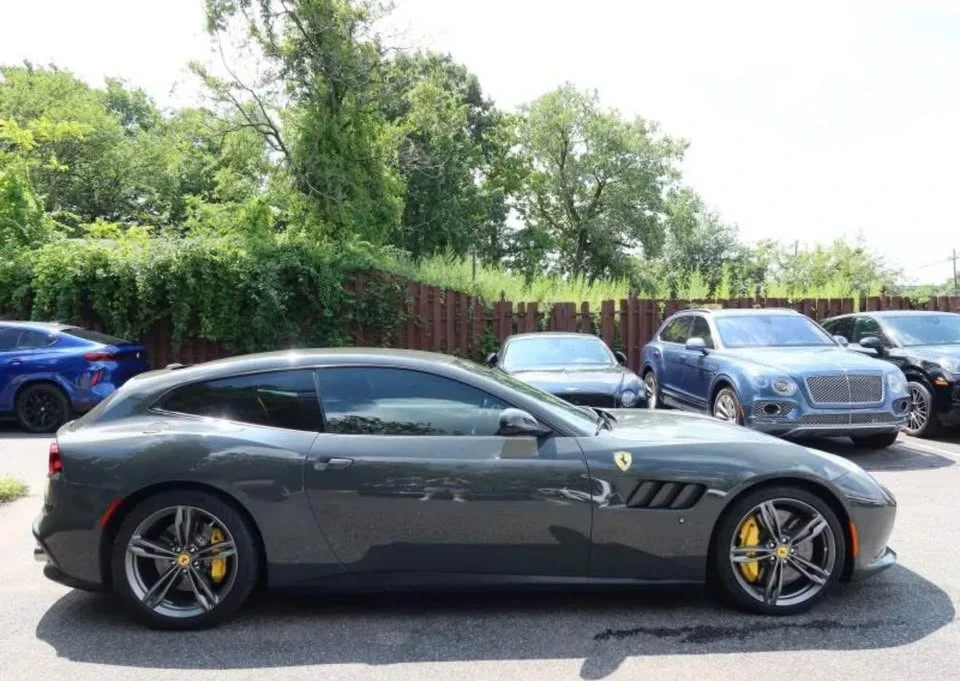 2018 Ferrari GTC4Lusso - Image 4 of 9