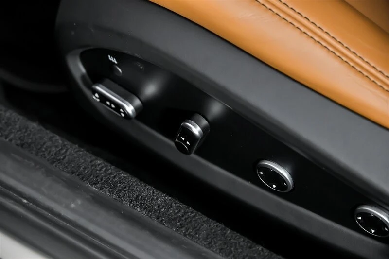 2018 Ferrari GTC4Lusso T - Image 28 of 31