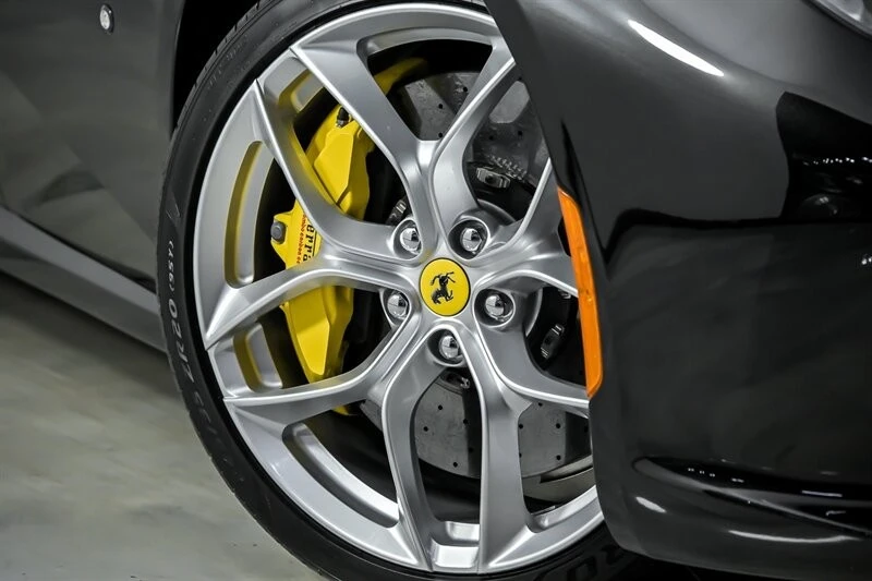 2018 Ferrari GTC4Lusso T - Image 4 of 31