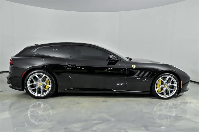 2018 Ferrari GTC4Lusso T - Image 11 of 31