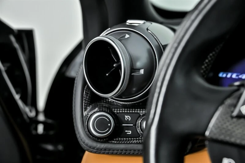 2018 Ferrari GTC4Lusso T - Image 29 of 31