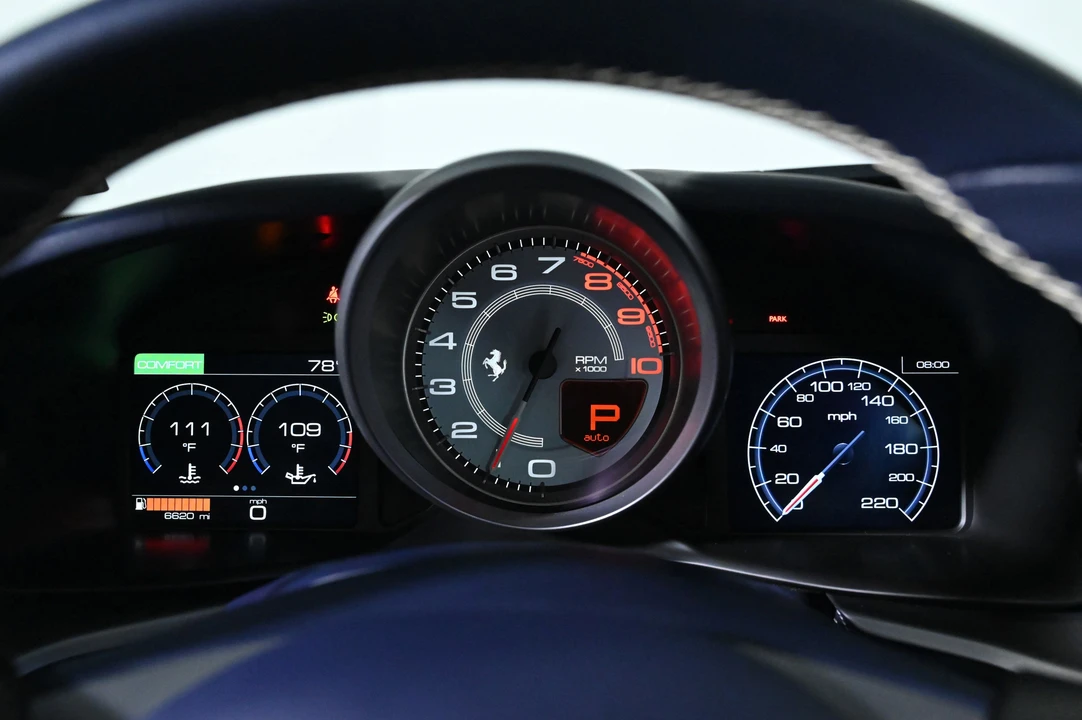 2018 Ferrari GTC4Lusso T - Image 13 of 31