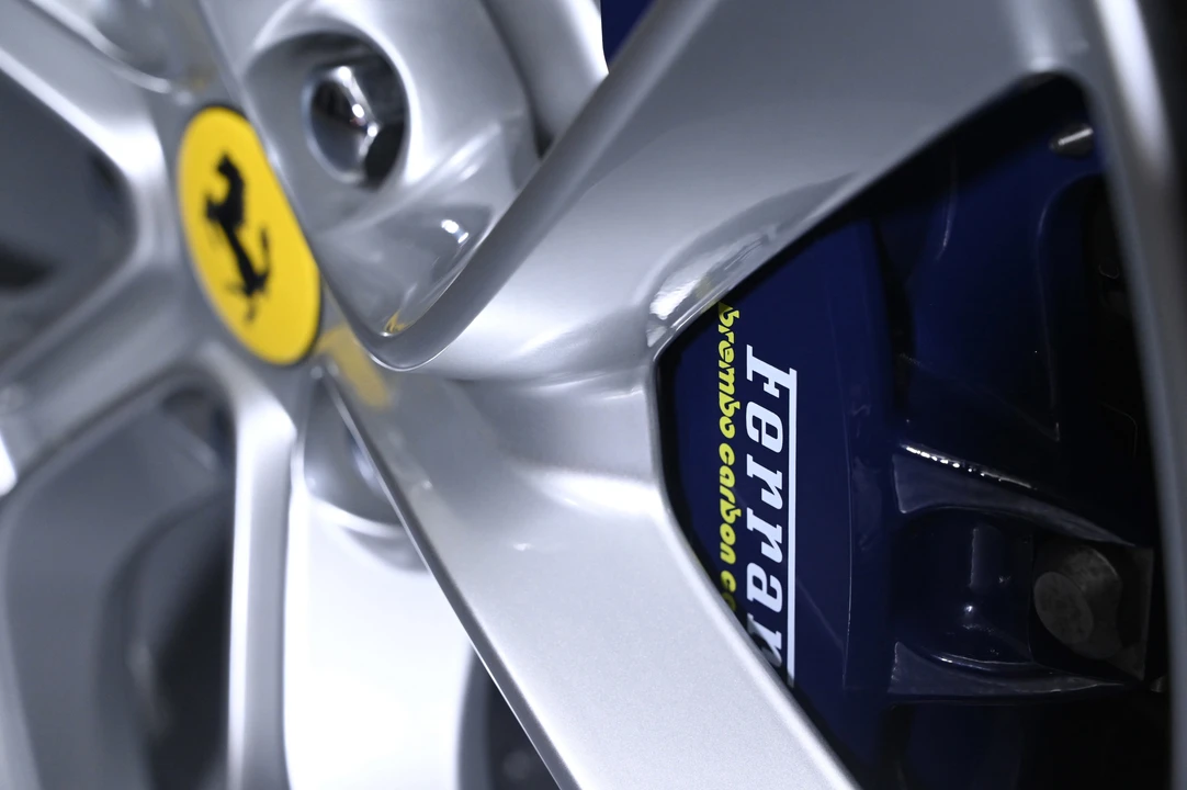 2018 Ferrari GTC4Lusso T - Image 27 of 31
