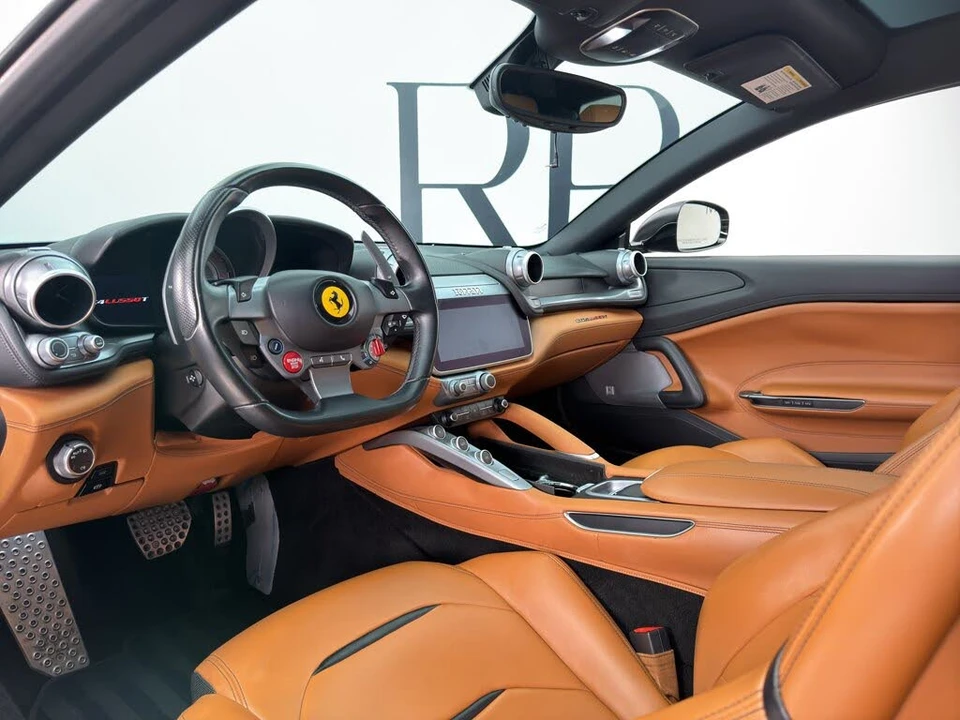 2018 Ferrari GTC4Lusso T - Image 28 of 31