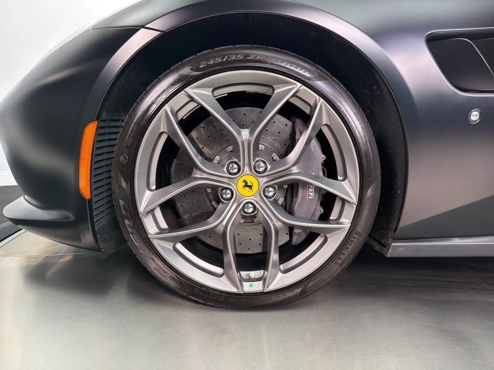 2018 Ferrari GTC4Lusso T - Image 24 of 31