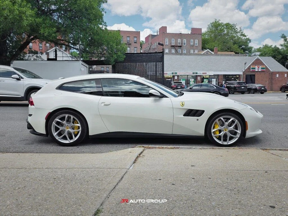 2018 Ferrari GTC4Lusso T - Image 5 of 31