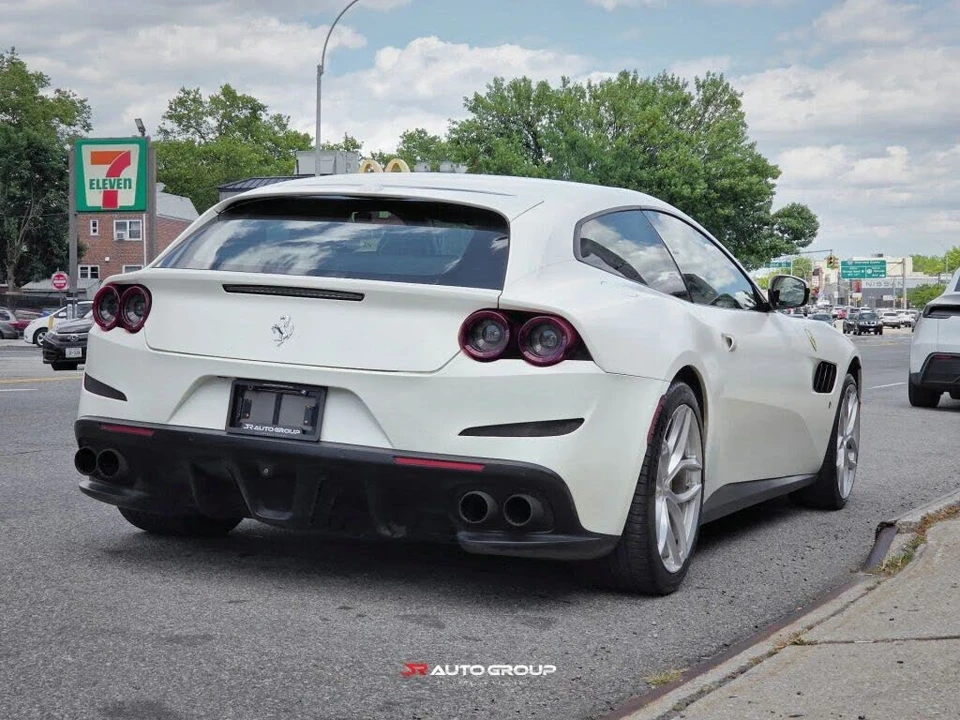 2018 Ferrari GTC4Lusso T - Image 7 of 31