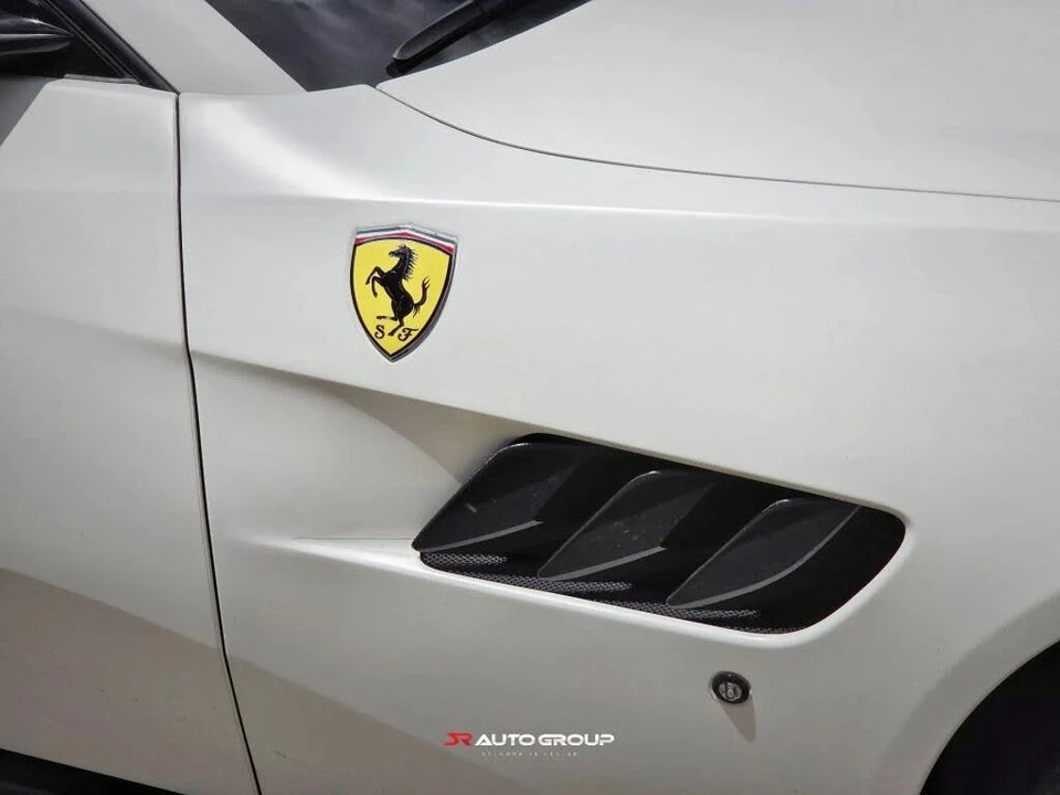 2018 Ferrari GTC4Lusso T - Image 11 of 31