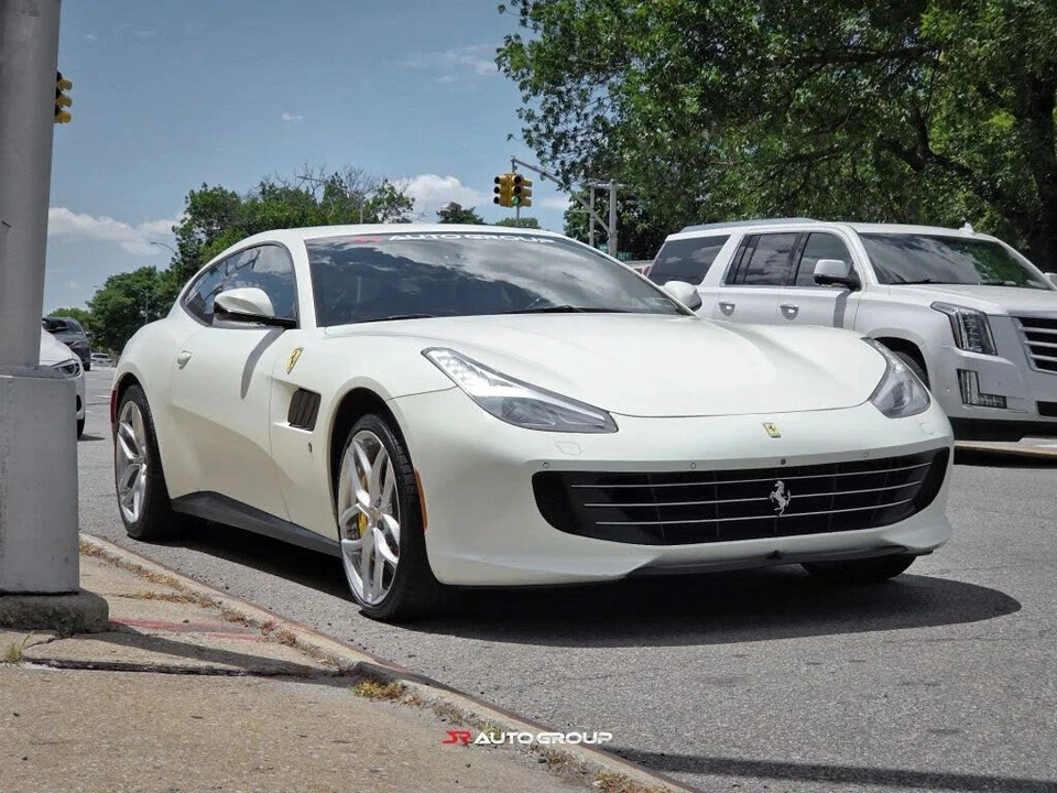 2018 Ferrari GTC4Lusso T - Image 4 of 31