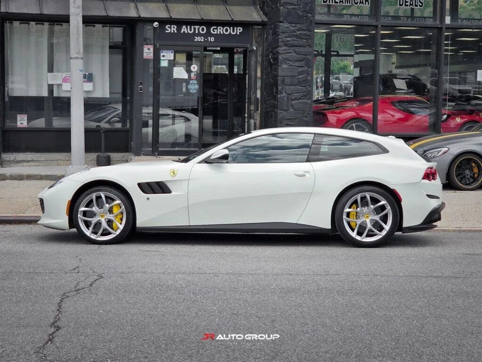 2018 Ferrari GTC4Lusso T - Image 6 of 31