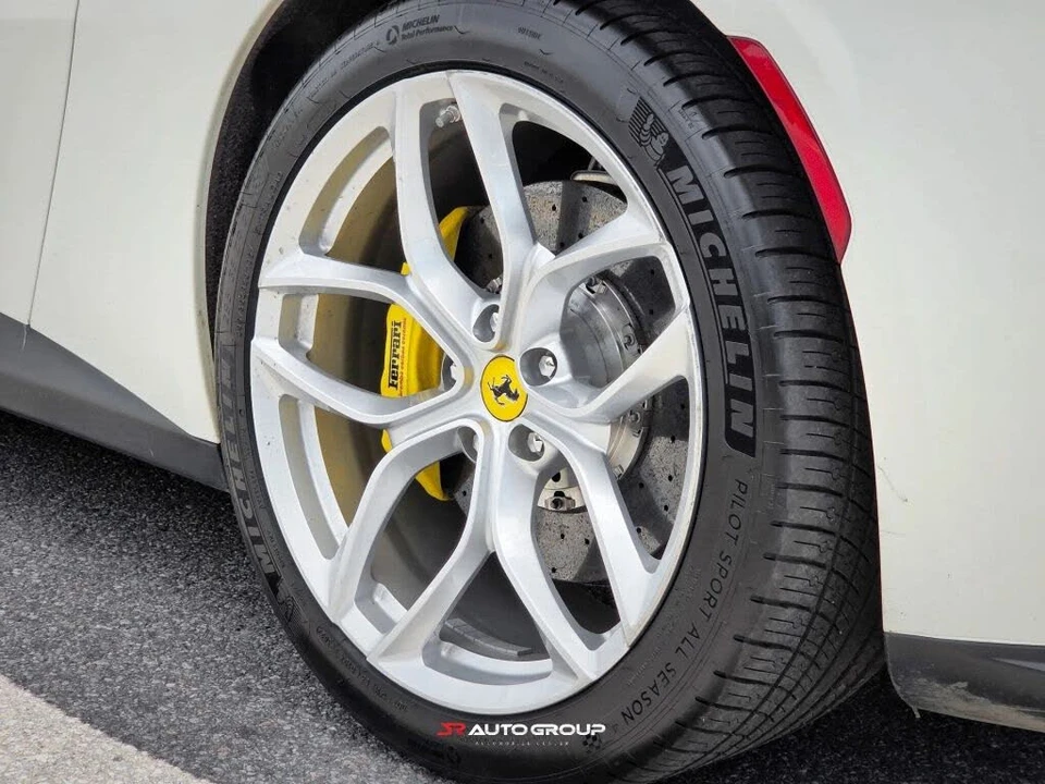 2018 Ferrari GTC4Lusso T - Image 15 of 31