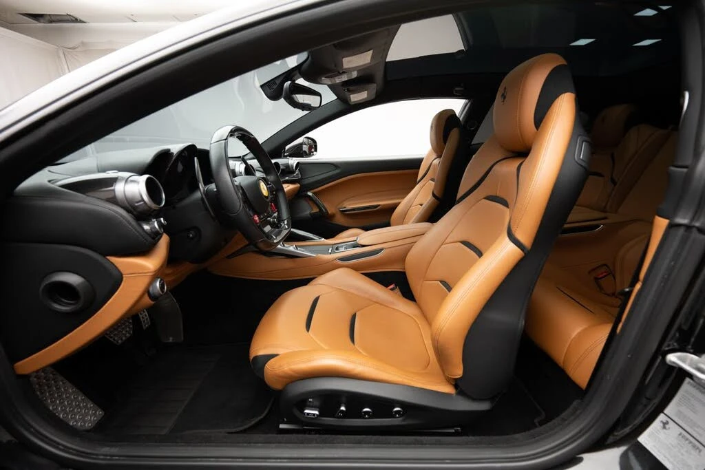 2018 Ferrari GTC4Lusso T - Image 11 of 31