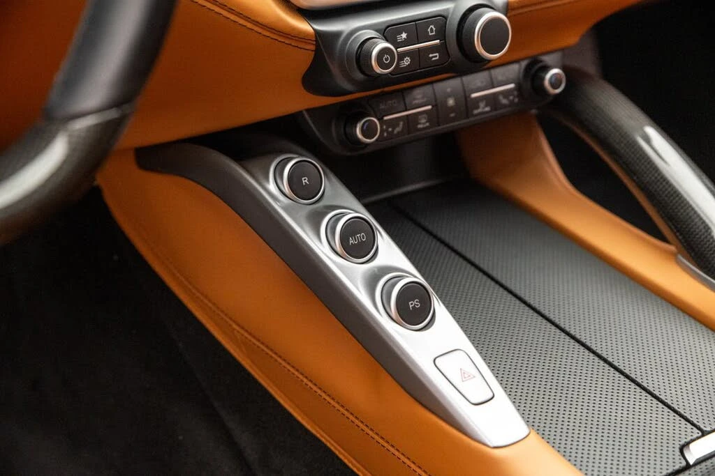 2018 Ferrari GTC4Lusso T - Image 23 of 31