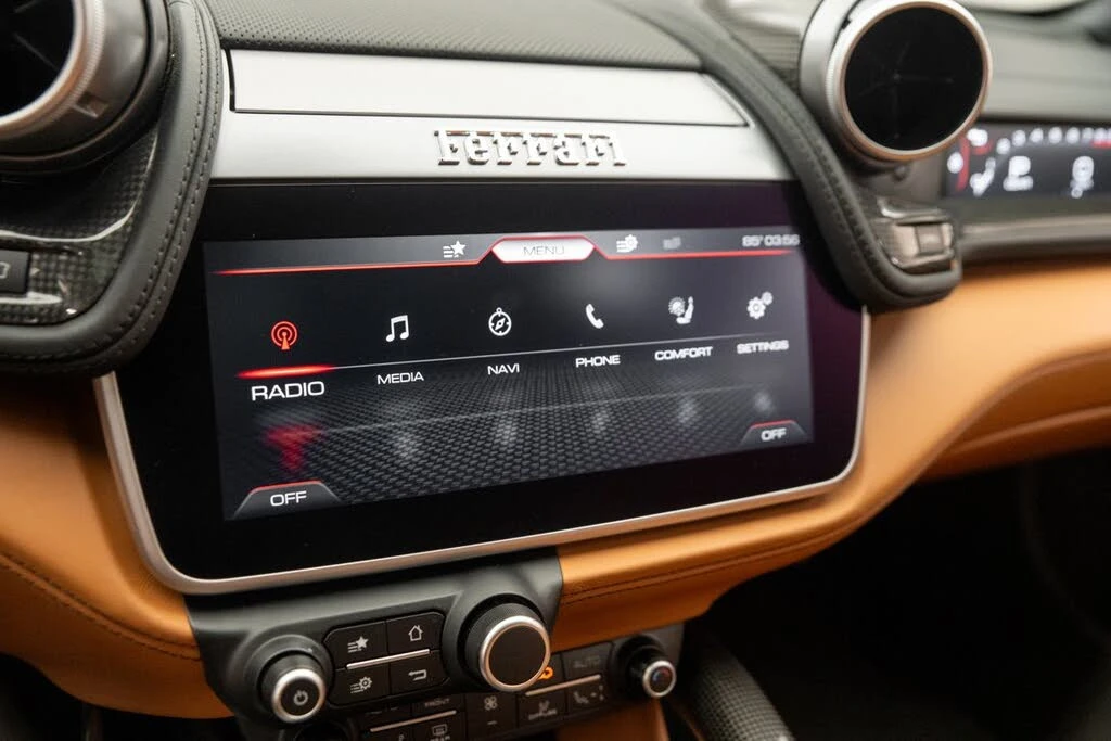 2018 Ferrari GTC4Lusso T - Image 30 of 31
