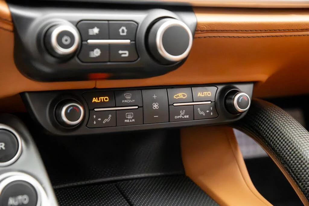 2018 Ferrari GTC4Lusso T - Image 29 of 31