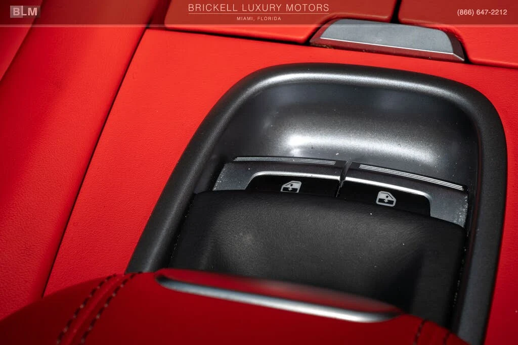 2018 Ferrari GTC4Lusso T - Image 23 of 31