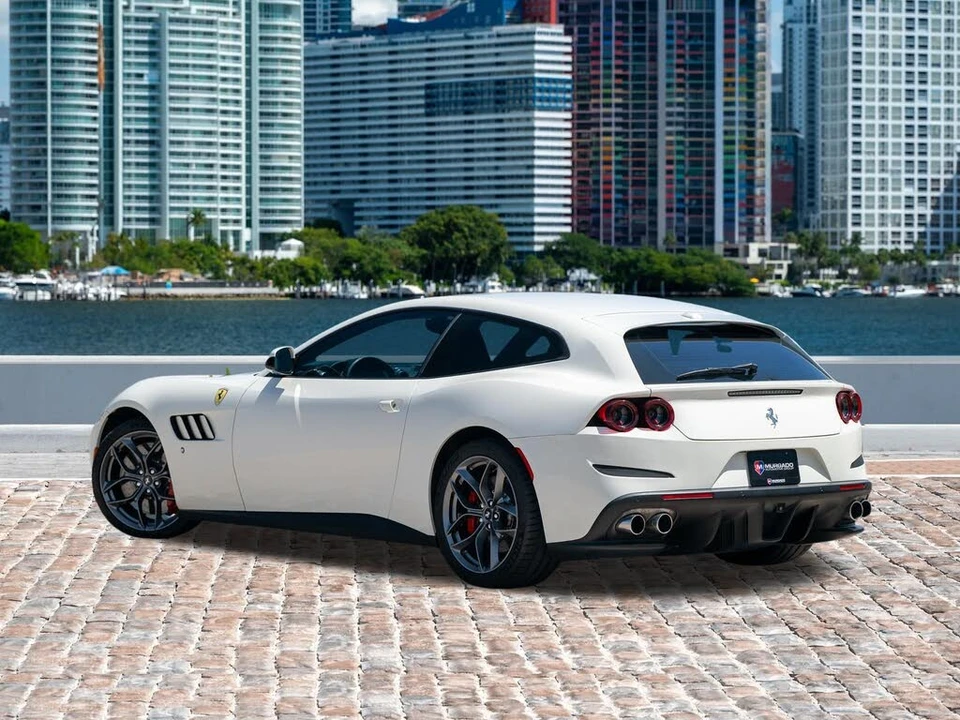 2018 Ferrari GTC4Lusso T - Image 12 of 31