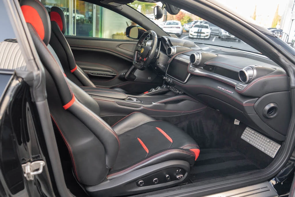 2018 Ferrari GTC4Lusso T - Image 31 of 31