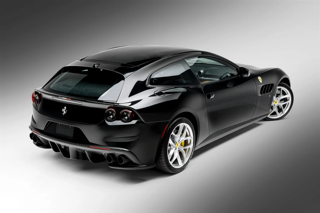 2018 Ferrari GTC4Lusso T - Image 8 of 31