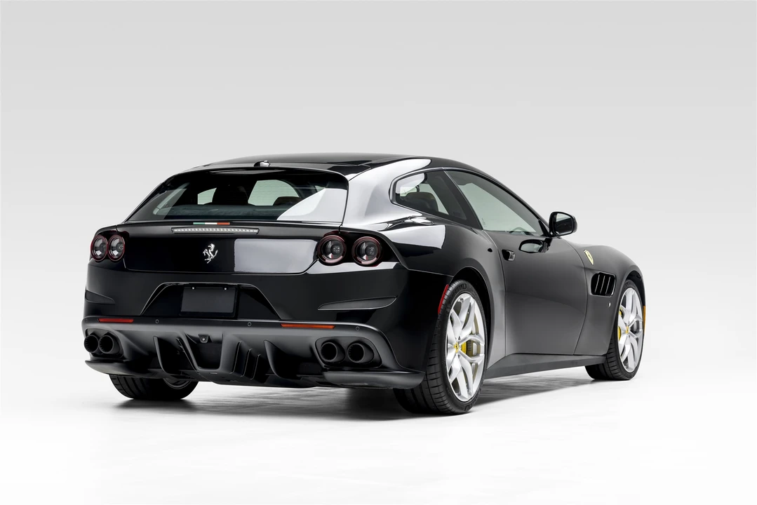 2018 Ferrari GTC4Lusso T - Image 25 of 31